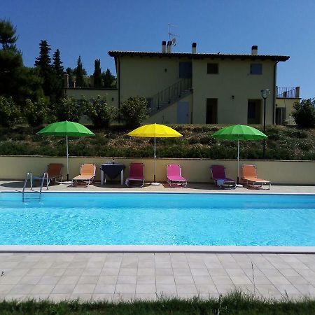 Agriturismo Terra Dei Falchi Castilenti Экстерьер фото