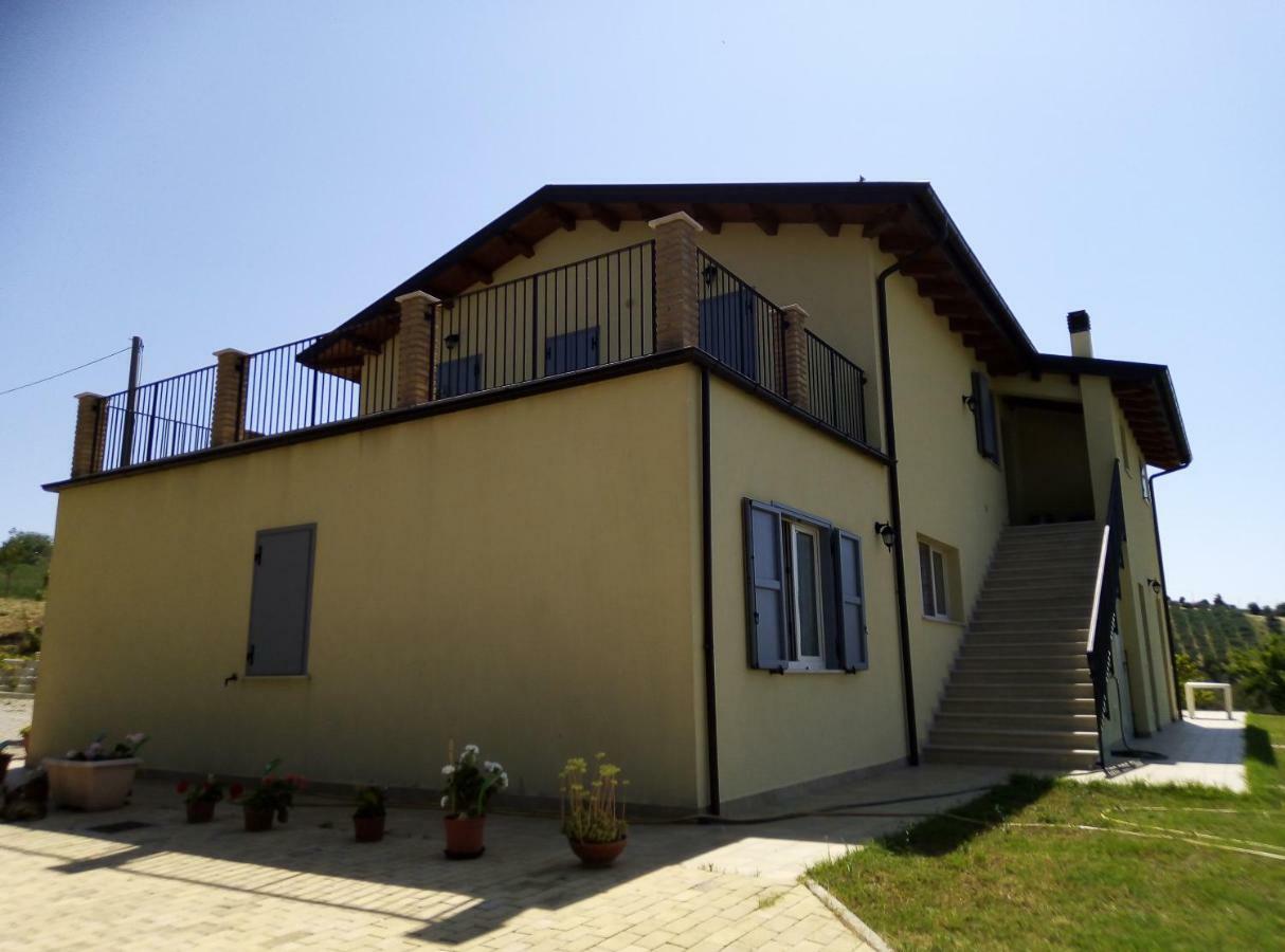 Agriturismo Terra Dei Falchi Castilenti Экстерьер фото