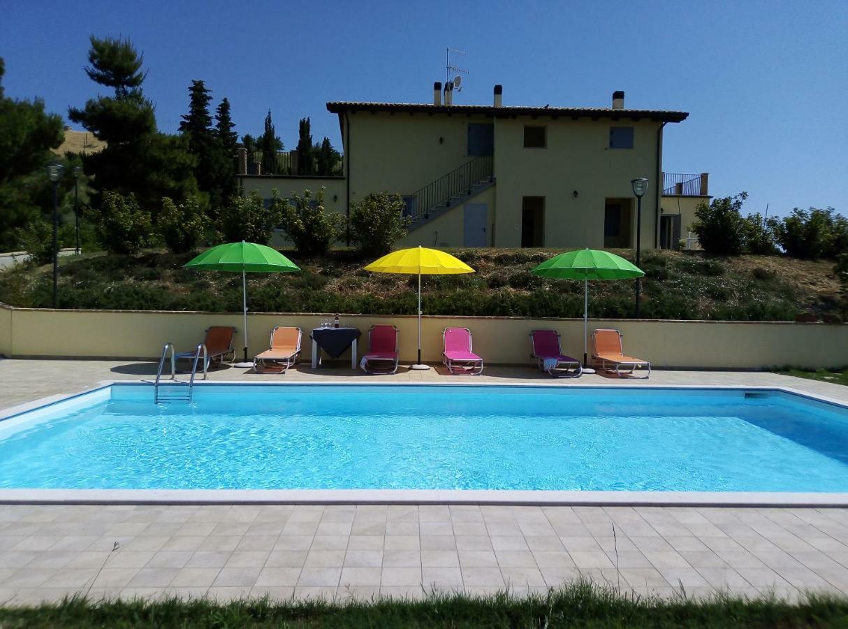 Agriturismo Terra Dei Falchi Castilenti Экстерьер фото